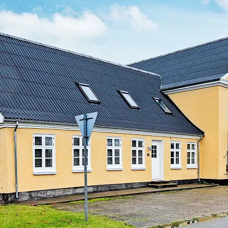 Three-bedroom Holiday In Bindslev 4 *
